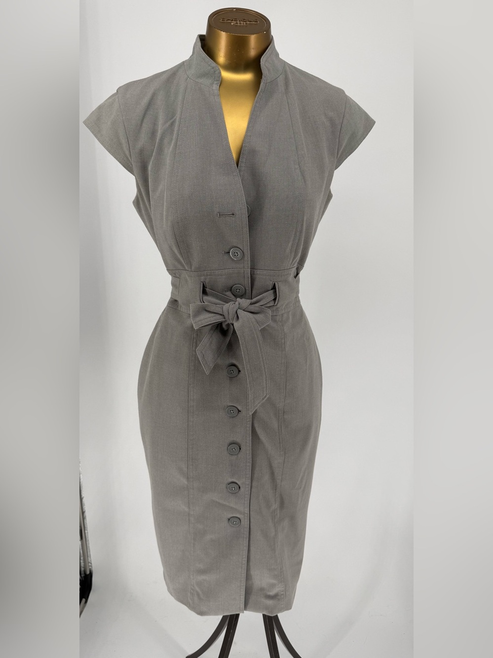 Calvin Klein Gray Button-Front Midi Sheath Dress with Tie Belt Size 4 Career